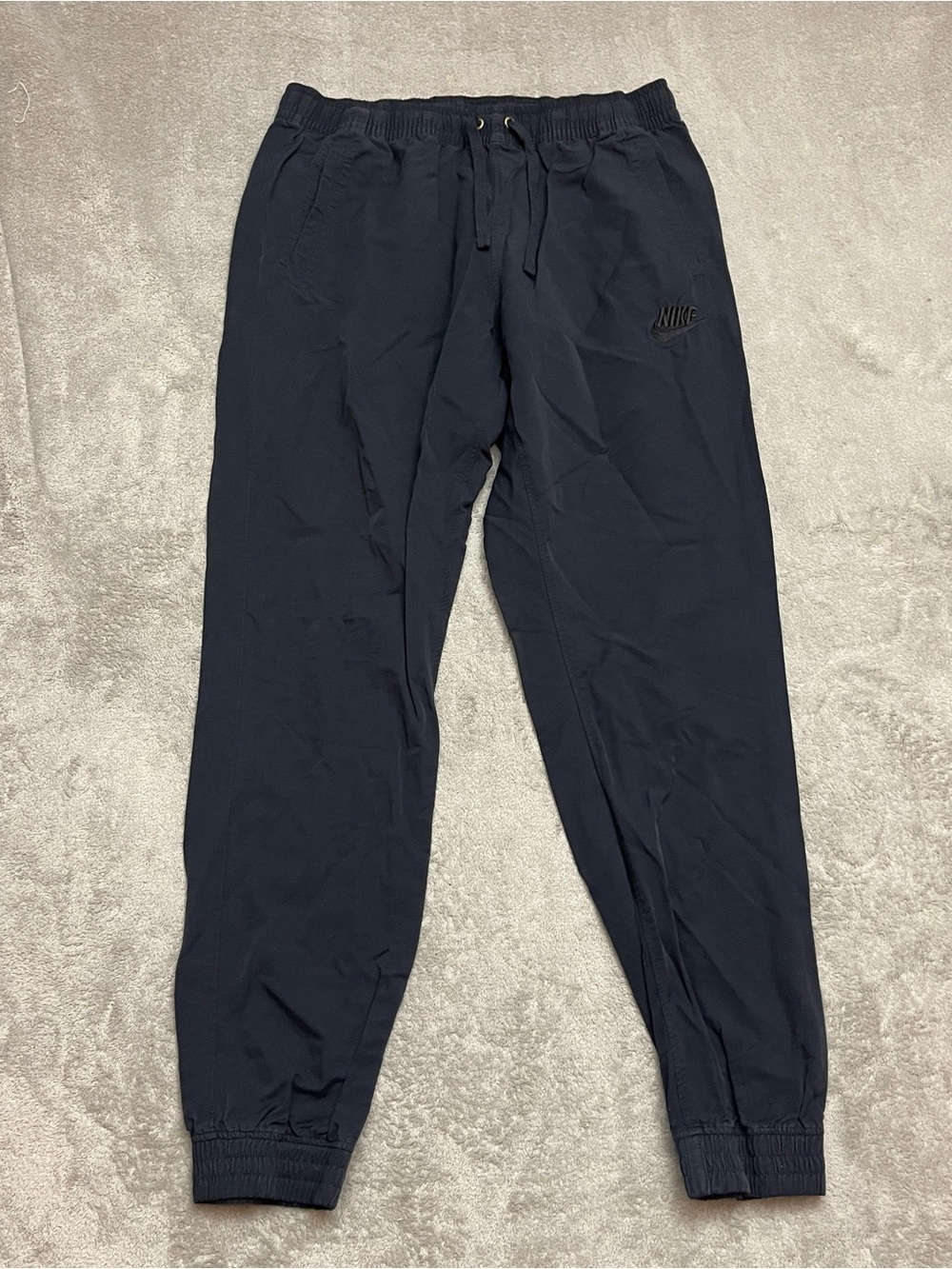 Nike Sportswear Men's Players Woven Jogger Pants in the Dark Obsidian Navy SZ L